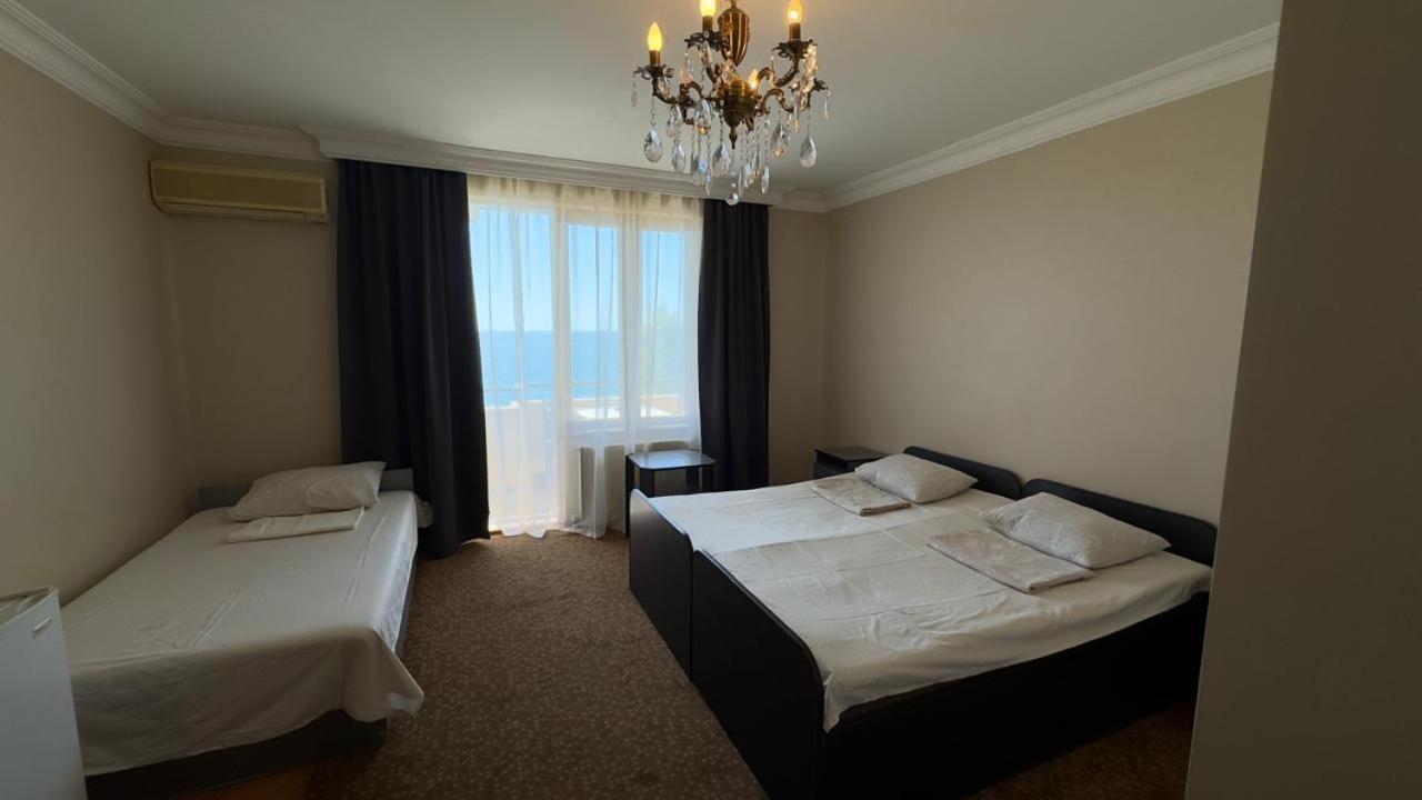 Guelden Karaboecek Beach Garden Resort Sarpi Exterior photo