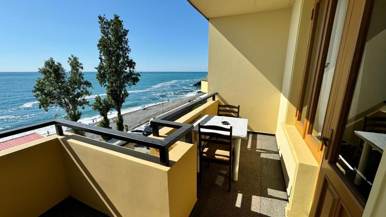 Guelden Karaboecek Beach Garden Resort Sarpi Exterior photo